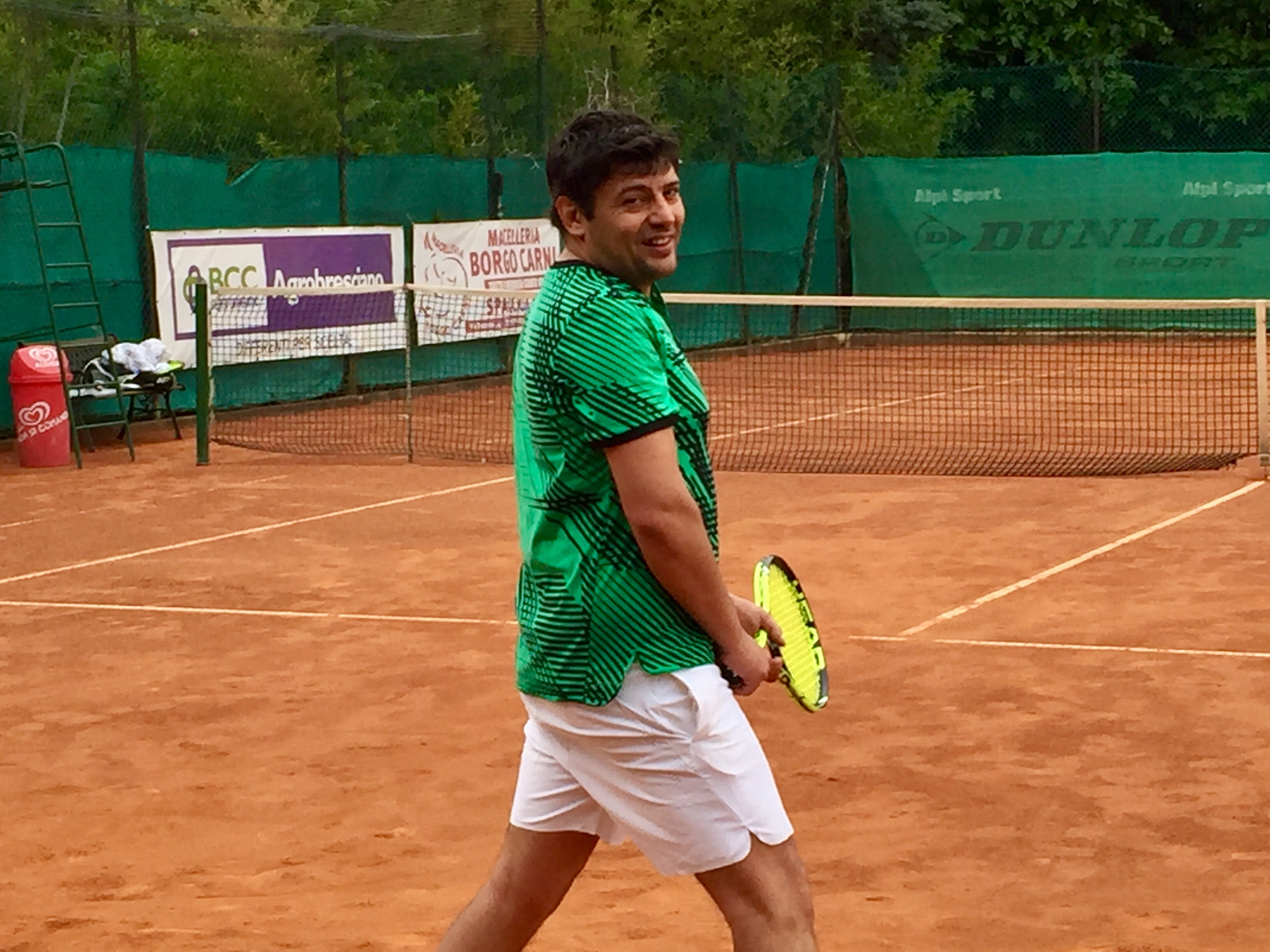 NAONI VOLA IN SEMI AL CIGNO