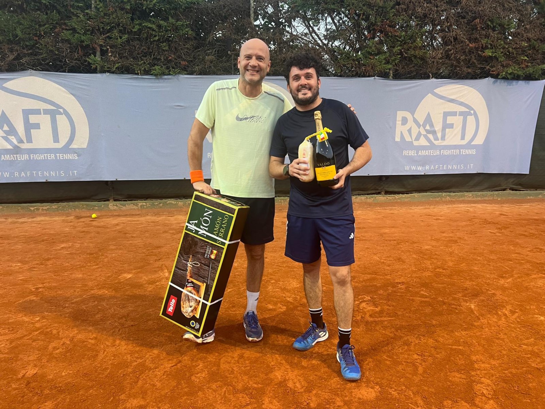 ORO PER LUCA LEGGERI AL MATCH BALL TC