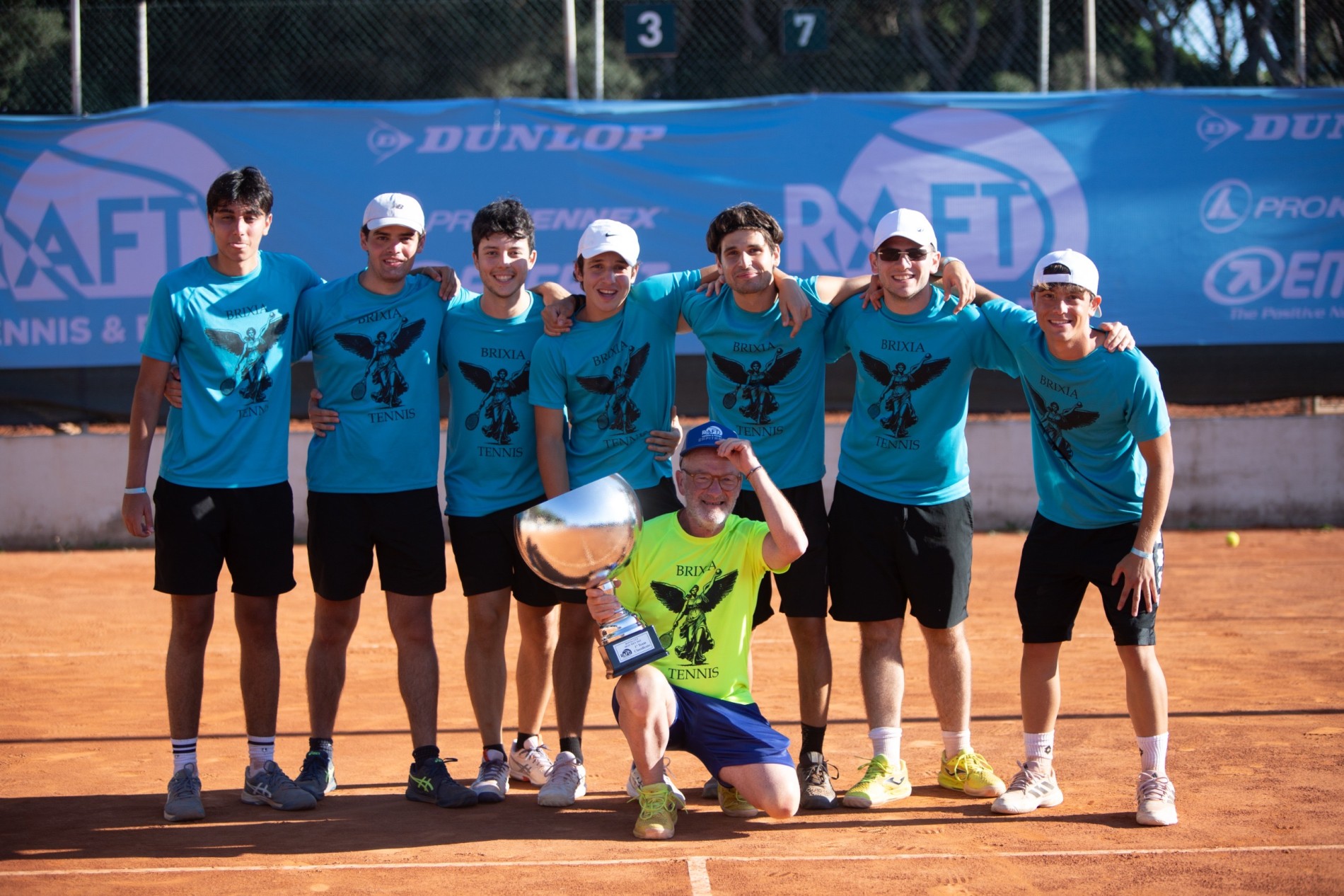 LES ENFANTS TERRIBLES VANNO A COMANDARE NELLA ROYAL IRON