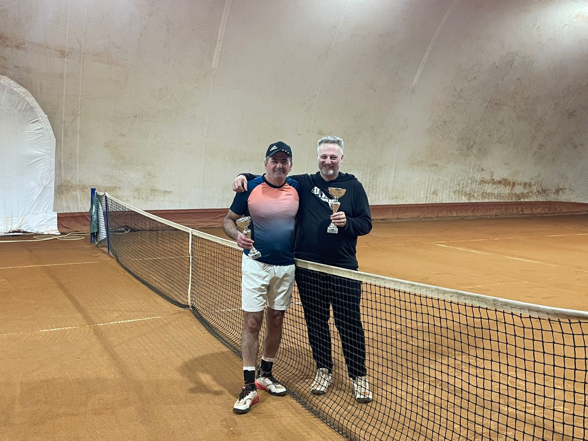 RIMONTA DI CARATTERE AL CLUB AZZURRI E VITTORIA AL TIE-BREAK DECISIVO PER MASSIMO CALCINA