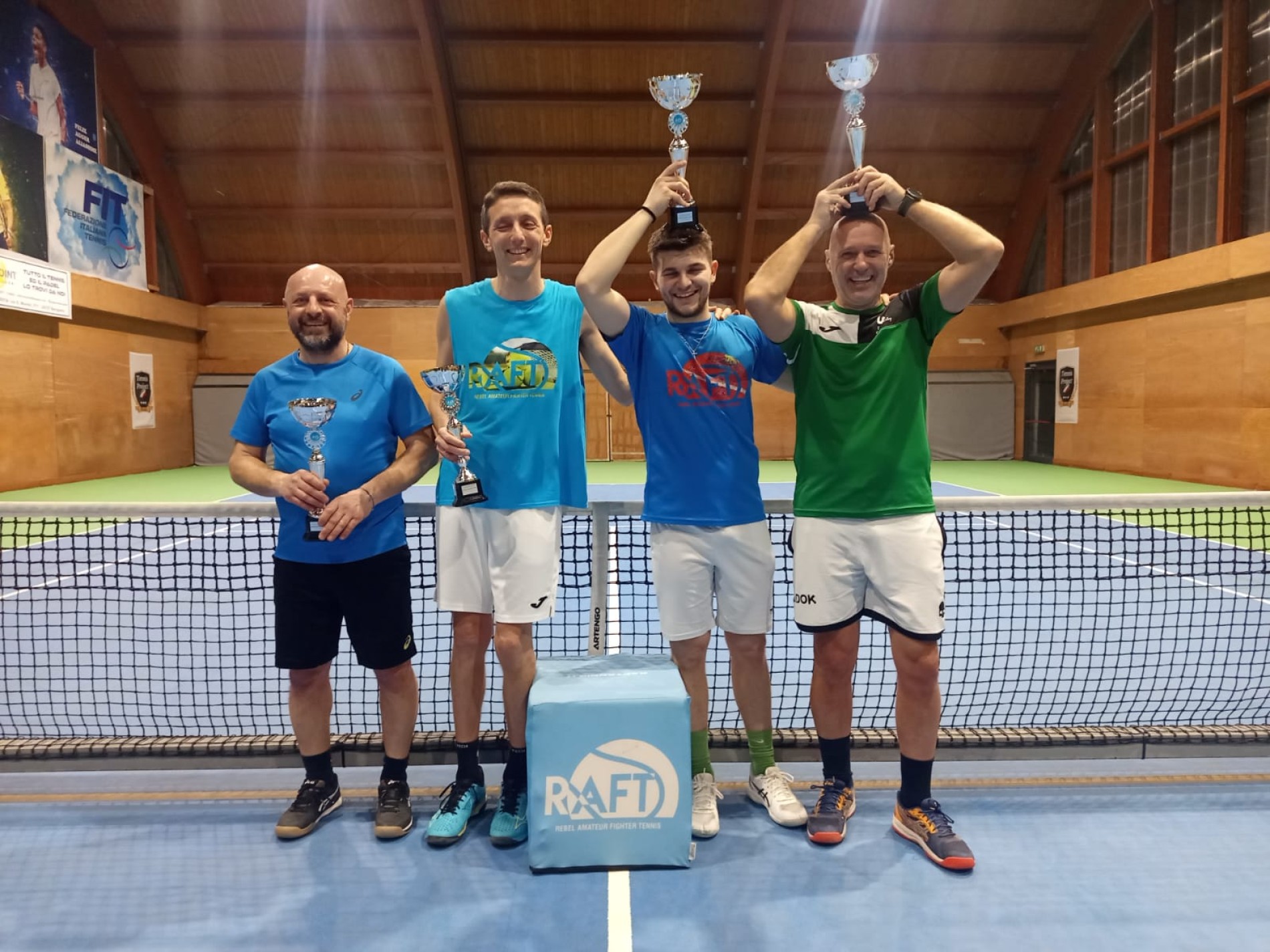 MegaSlam AO doppio no limit: il ritorno dello Squalo con uno strepitoso Zanni